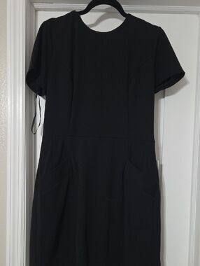 Donna Morgan Black Short-Sleeve Midi Dress with Pockets